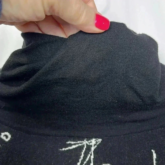 Banana Blue Womens Sweater Black/White L Turtleneck Graphic Design Abstract Boxy - Picture 2 of 10